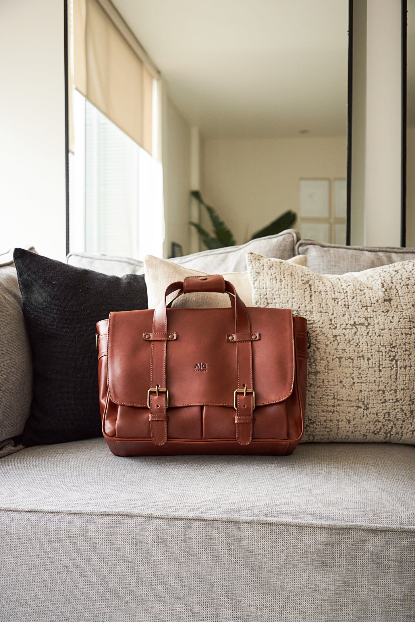 Briefcase - Montana Portfolio Briefcase In Rustic Brown Leather