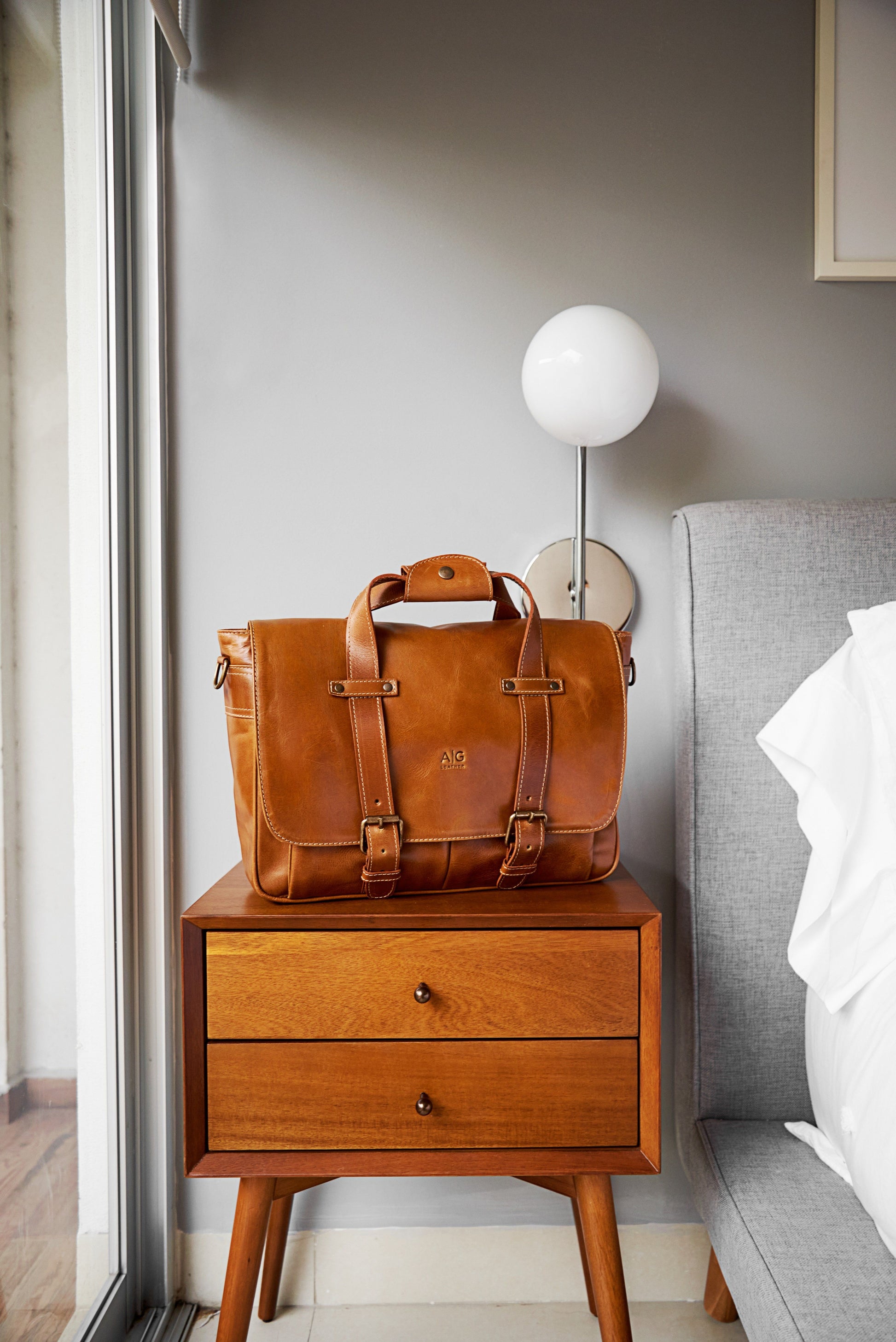 Briefcase - Montana Portfolio XL Briefcase In Cognac Leather